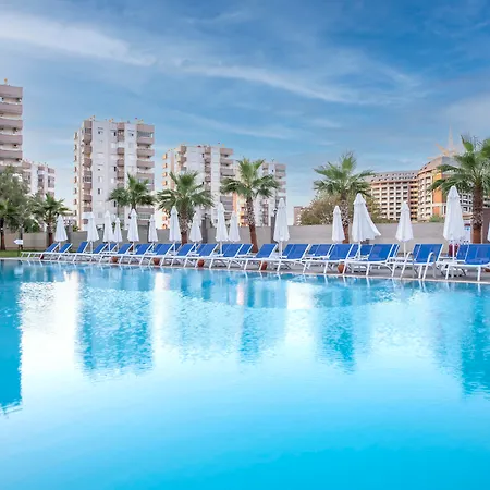 מלון Royal Towers Lara